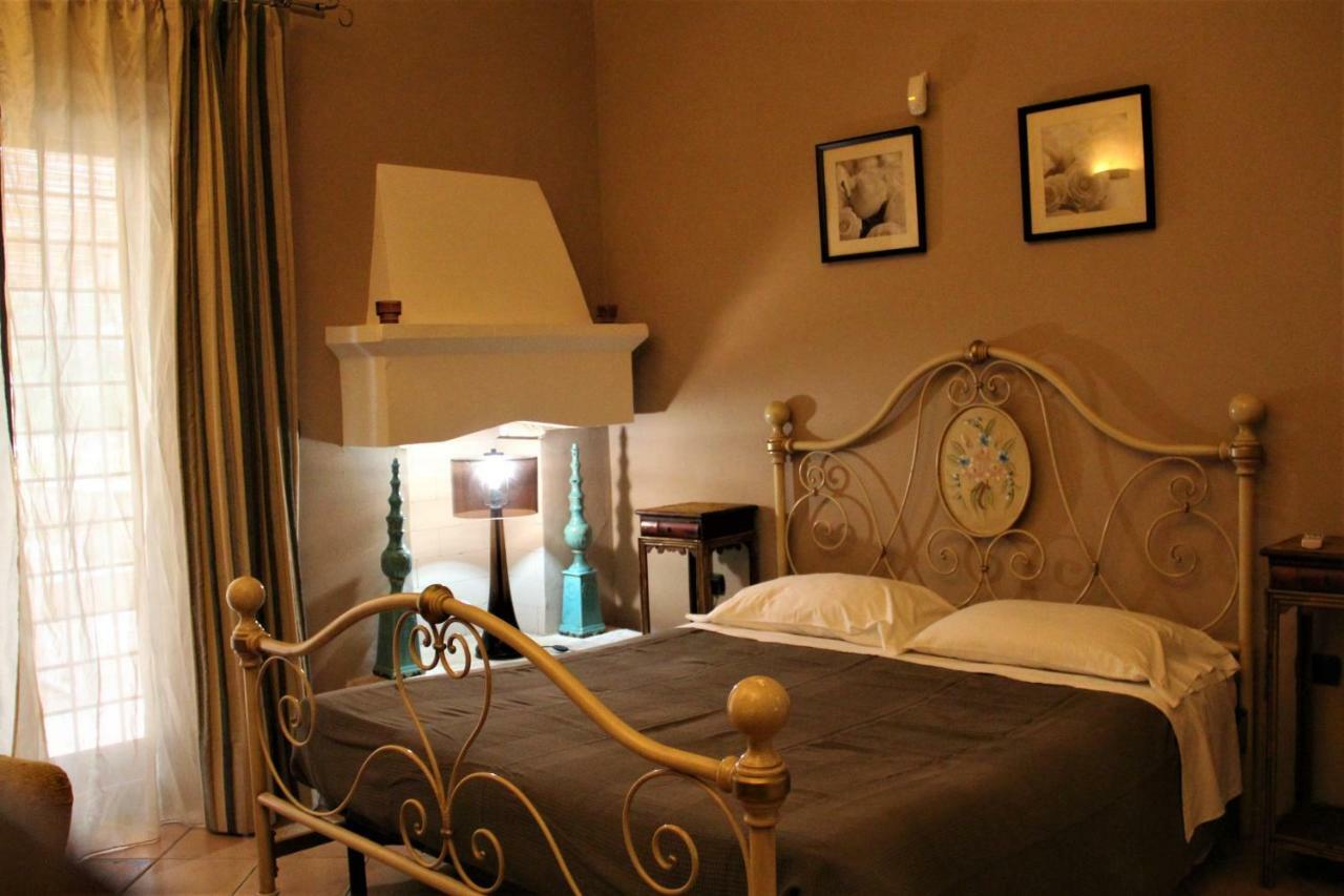 B&B L'Eremo Degli Ulivi Каровиньо Экстерьер фото